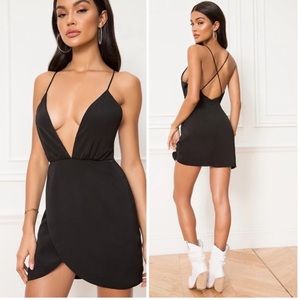 Superdown Vivian Deep V Black Mini Dress M